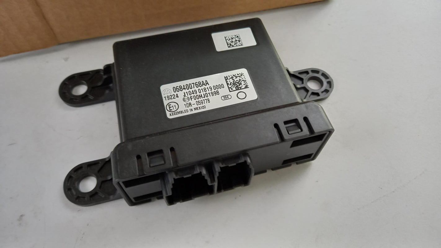 Original JEEP Cherokee 2018-2020 Wrangler 2018-2020 Gateway Module 68400768AA