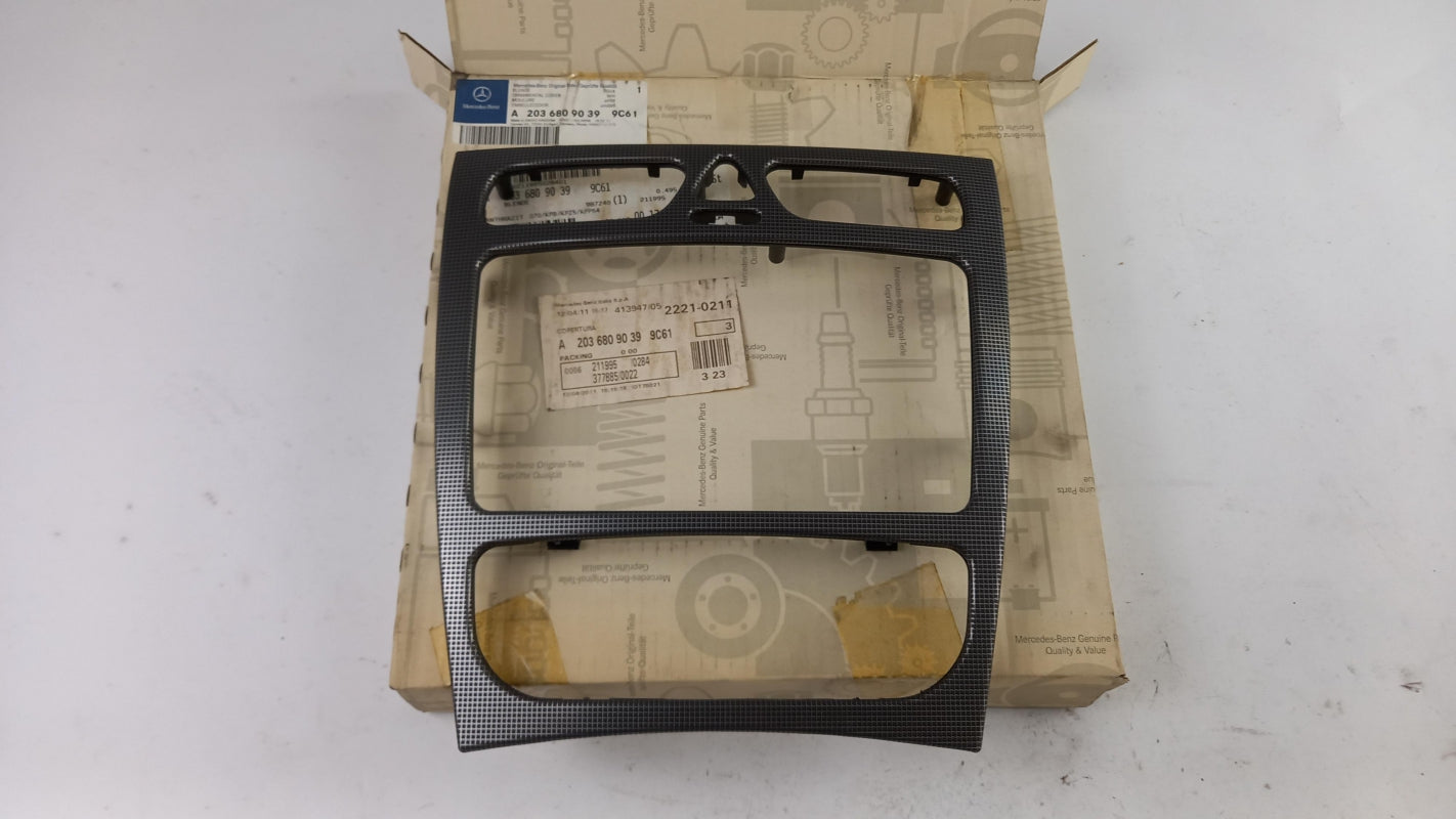 Original OE MERCEDES-BENZ Mittelkonsole Teil A20368090399C61