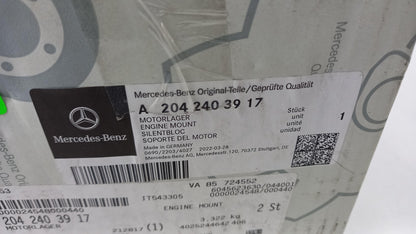 Original MERCEDES-BENZ C-klasse W204 Motorlager vorne rechts A2042403917