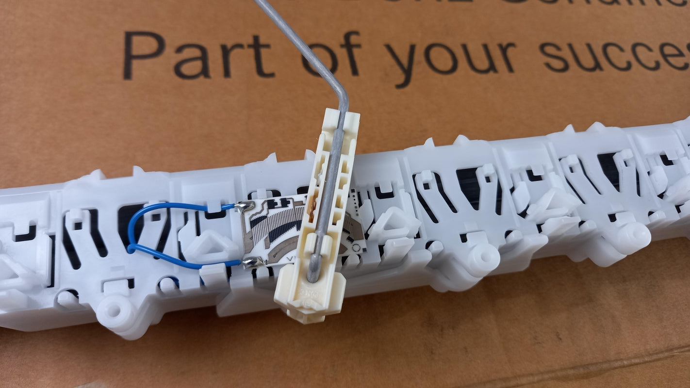 Original MERCEDES-BENZ LKW NG74 NG80 Kraftstoffvorrat Tankgeber A0115426317