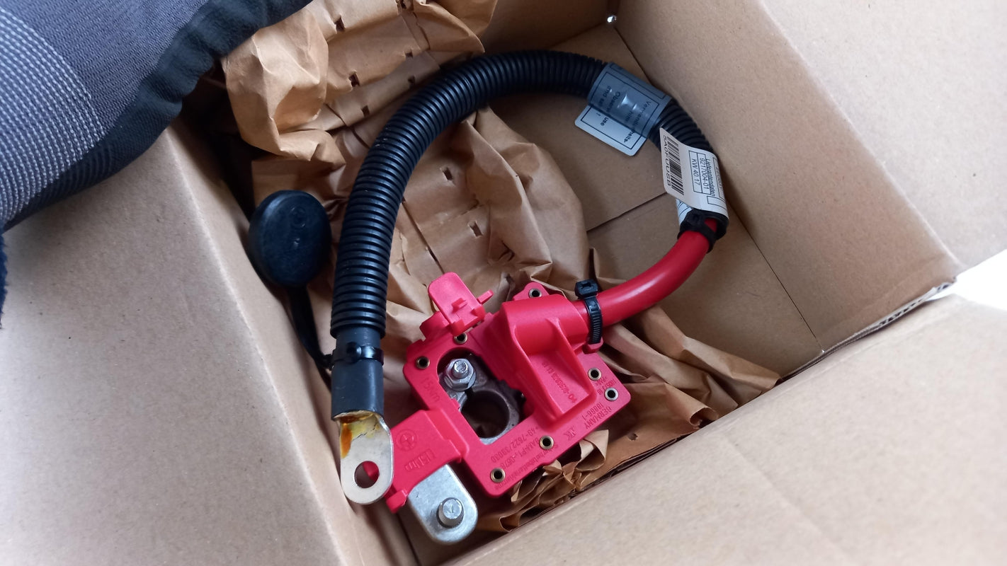 Original BMW X5 E70 X6 E71 Batteriekabel plus SBK2.2 61129217004