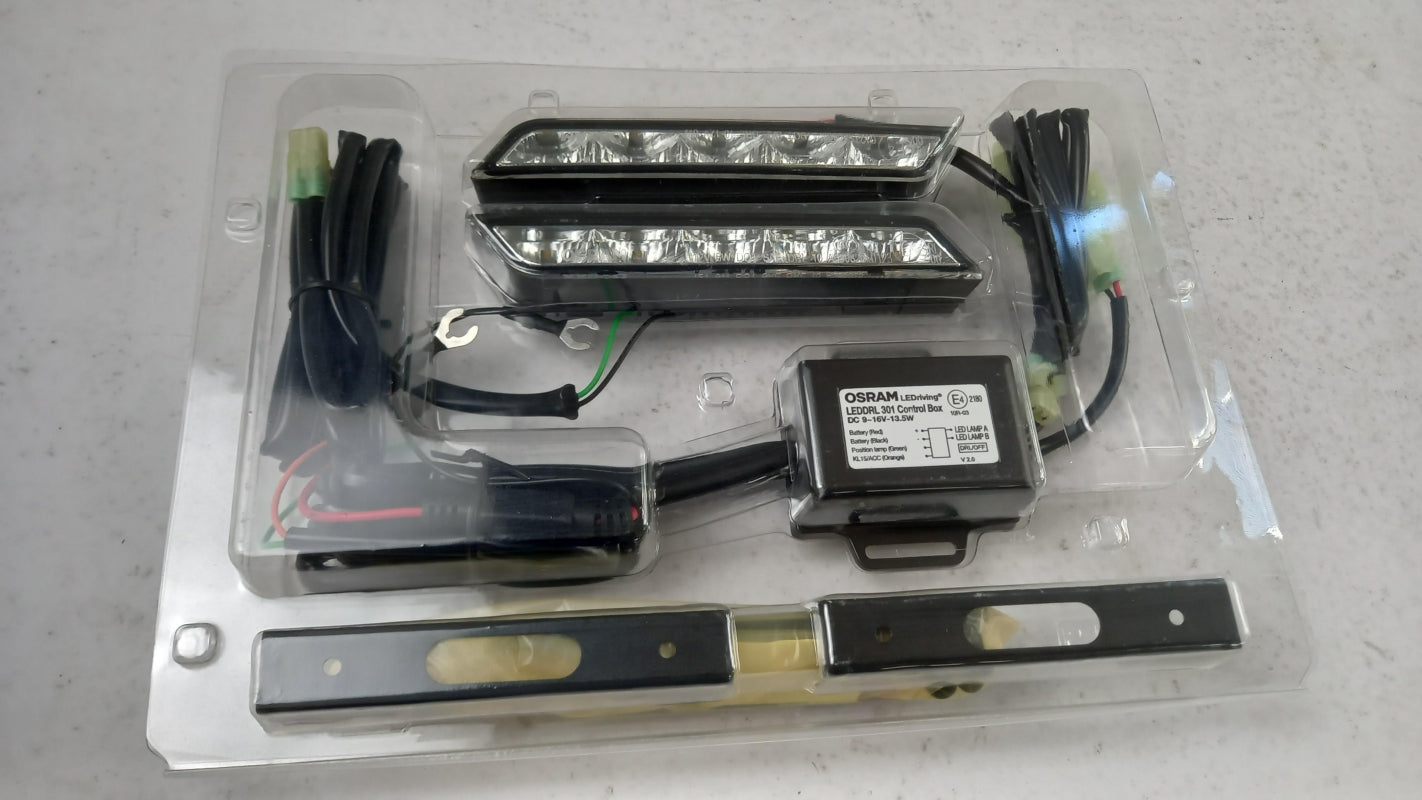 Original OE RENAULT Tagfahrlicht Satz 7711577088