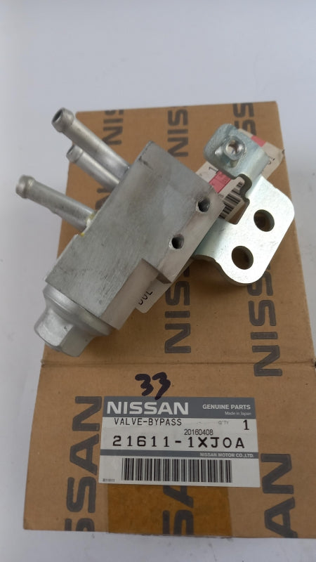 Original NISSAN QX50 QX70 Ventil 216111XJ0A