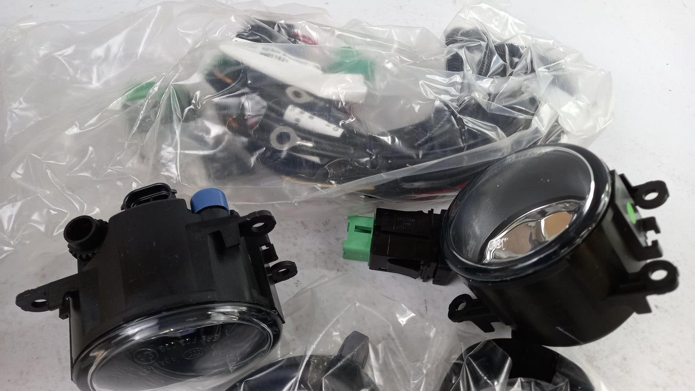 Original OE SUZUKI Nebelscheinwerfer Satz 990E063J10000