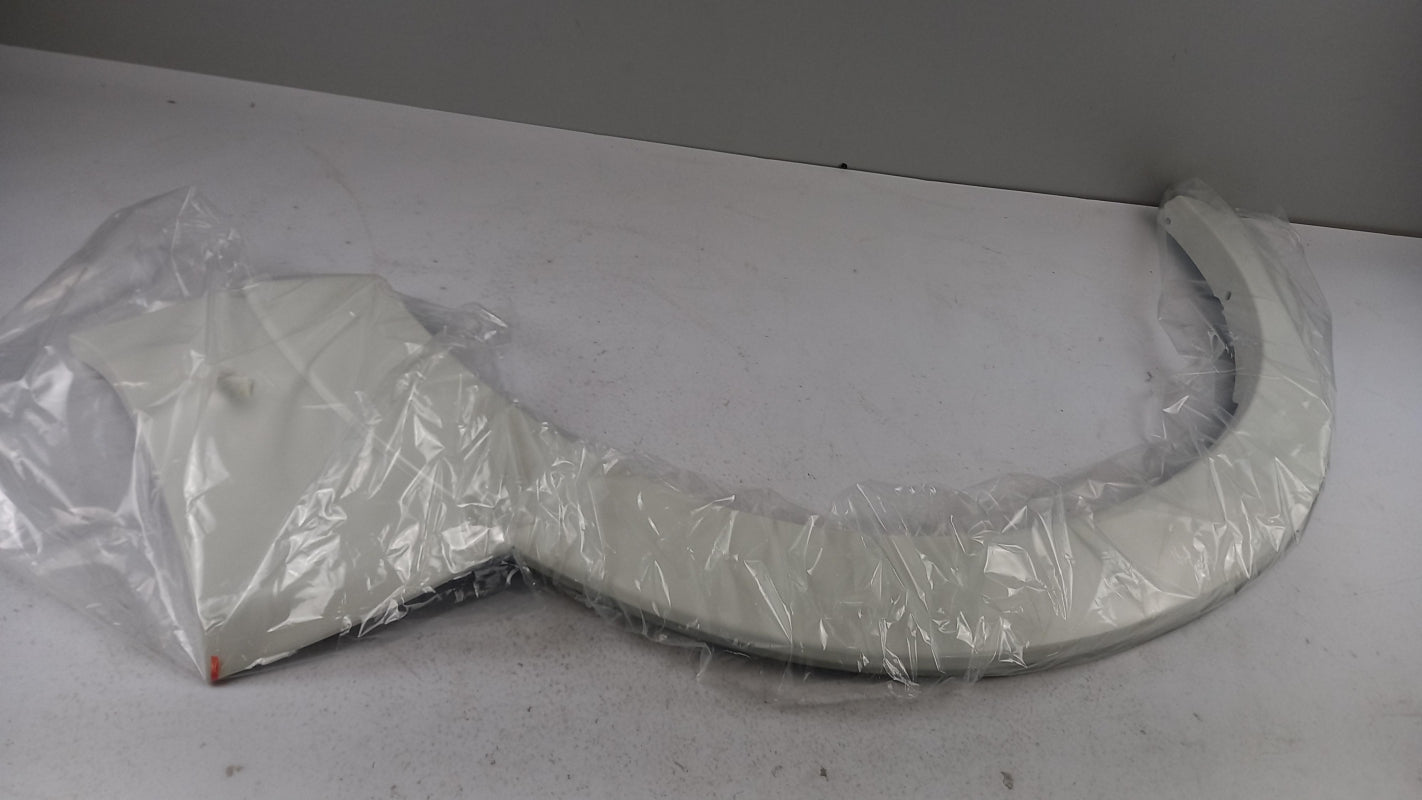 Original OE MITSUBISHI Kotflügel Zierleiste 7420A077WC