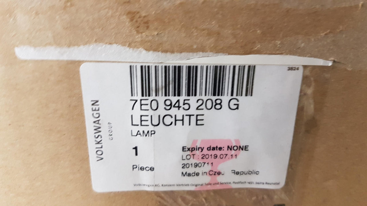 Original VOLKSWAGEN Transporter T6 Heckleuchte Rechts 7E0945208G
