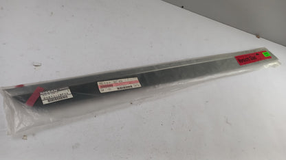 Original INFINITI EX25 07-13 Tür Zierleiste vorne links 808711BF0A