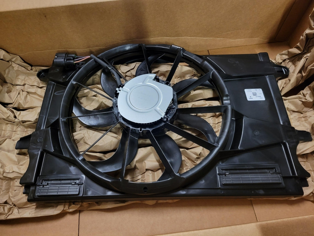Original CHEVROLET Cruze engine cooling fan 39013323 