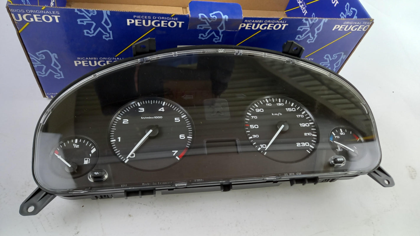 Original PEUGEOT 406 Kombiinstrument 6104W2