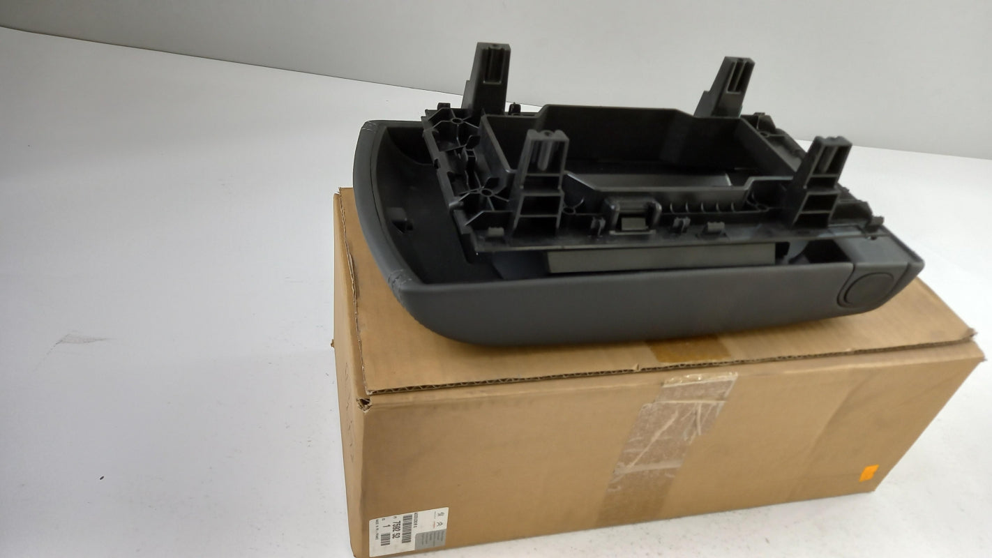 Original PEUGEOT 508 Mittelarmlehne Claudia Leder 759252