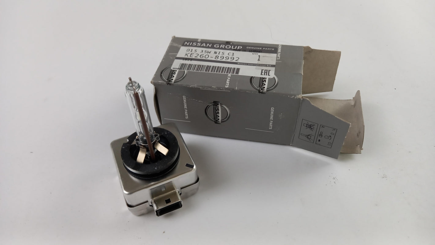 Original OE NISSAN Xenonlampe KE26089992