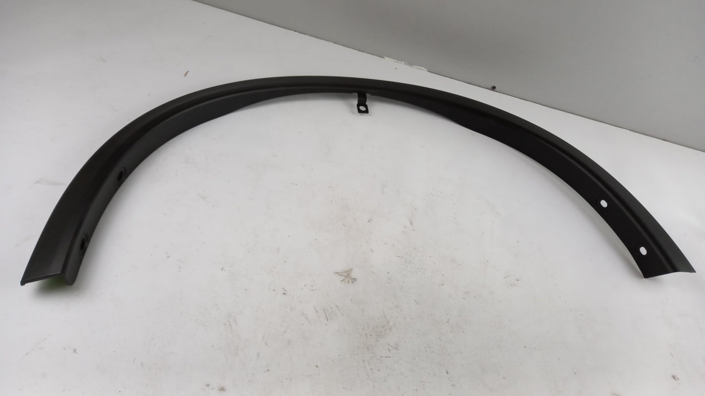 Original OE NISSAN Kotflügel Zierleiste 638614CE0A
