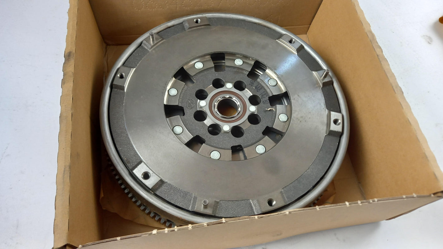 Original OE Peugeot Schwungrad 0532L5
