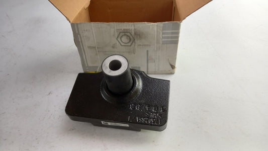 Original OE MERCEDES-BENZ Motorlager A1673304401