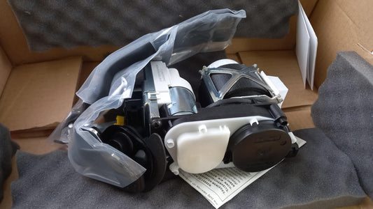 Original MERCEDES-BENZ GL X166 Sicherheitsgurt vorne links A16686013009C94