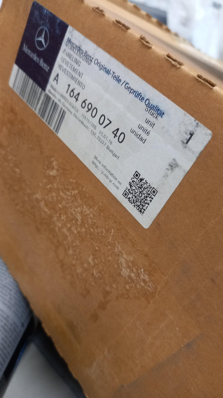 Original OE MERCEDES-BENZ Türschwelle Abdeckung A1646900740