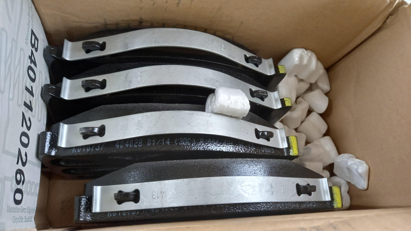 Original OE MERCEDES-BENZ Bremsbeläge A004420612010