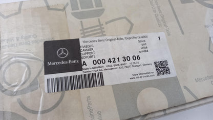 Original MERCEDES-BENZ Atego II Bremssattel Träger A0004213006