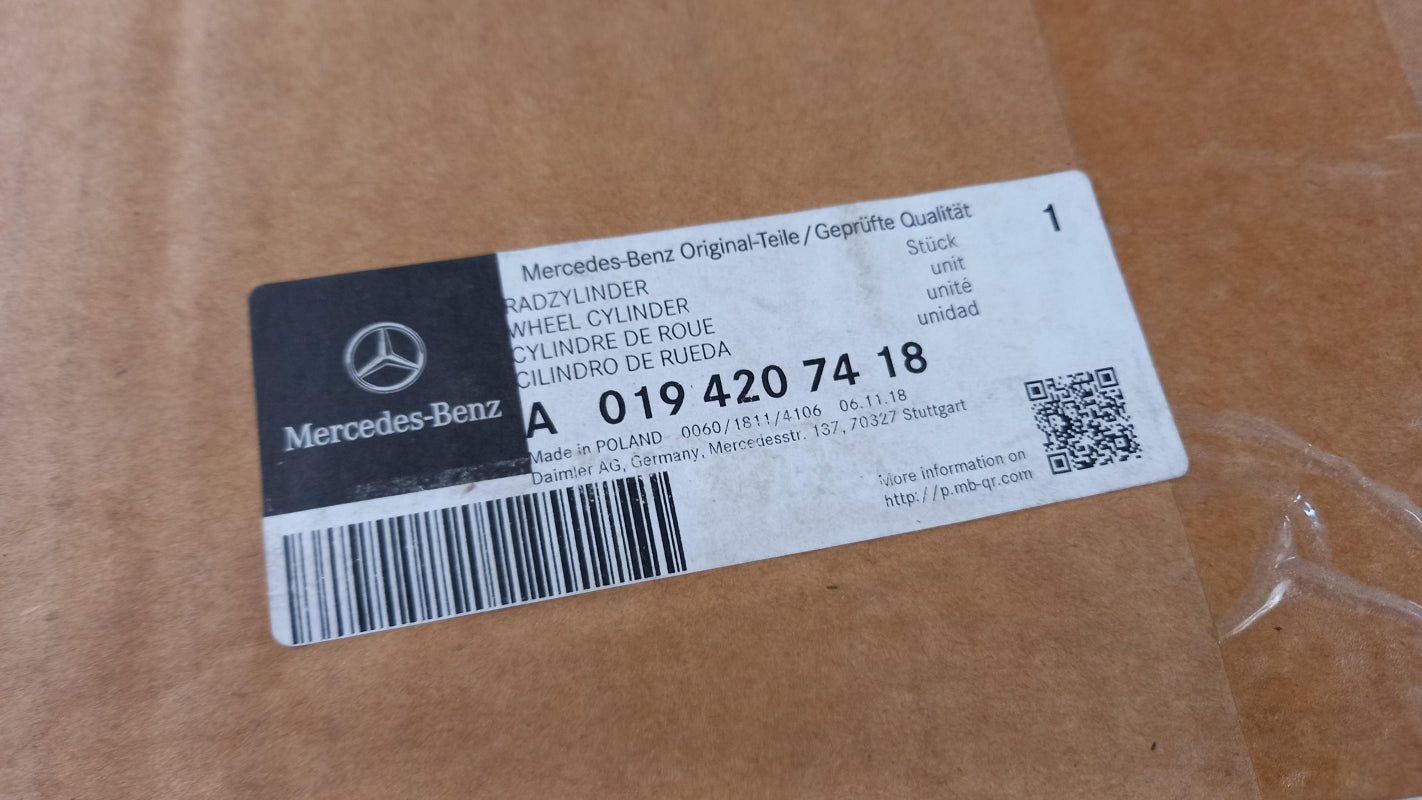 Original MERCEDES-BENZ Actros Atego Federspeicherzylinder links A0194207418