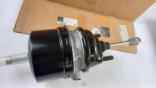 Original MERCEDES-BENZ Actros Atego Federspeicherzylinder links A0194207418
