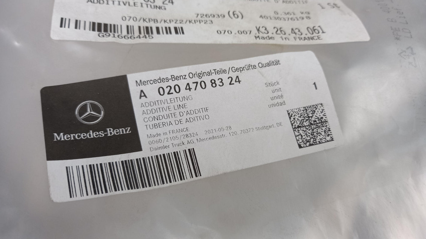 Original MERCEDES-BENZ W201 (1982-1993) Kraftstoffleitung A0204708324