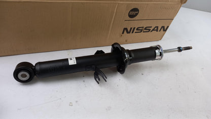 Original OE NISSAN Stoßdämpfer E61101MT0A