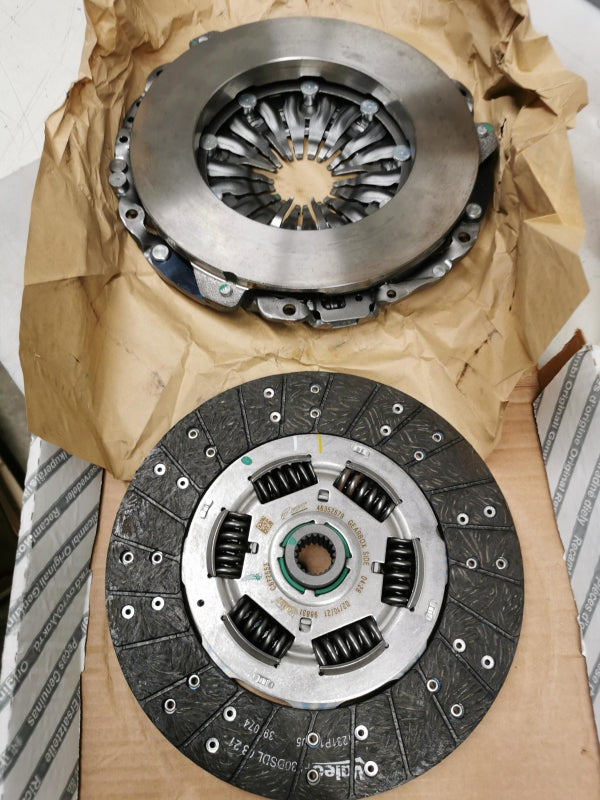 Original OE FIAT Kupplungssatz 46352680