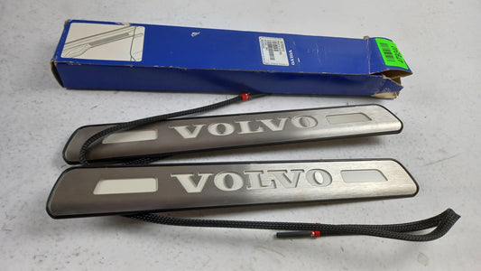 Original OE VOLVO Einstiegsleisten Satz 30763210