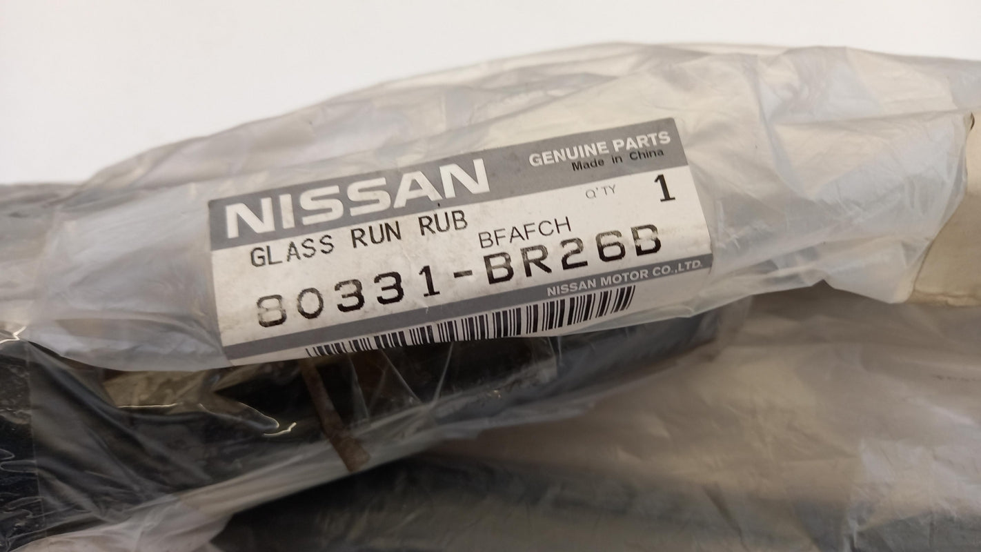 Original OE NISSAN Türscheiben Dichtung 80331BR26B