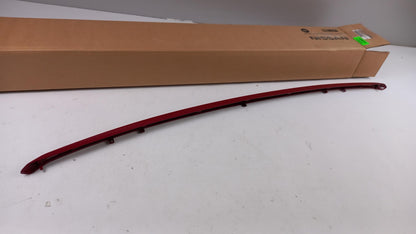 Original INFINITI QX30 17-19 Stoßstangen Zierleiste rot vorne KE6105D021