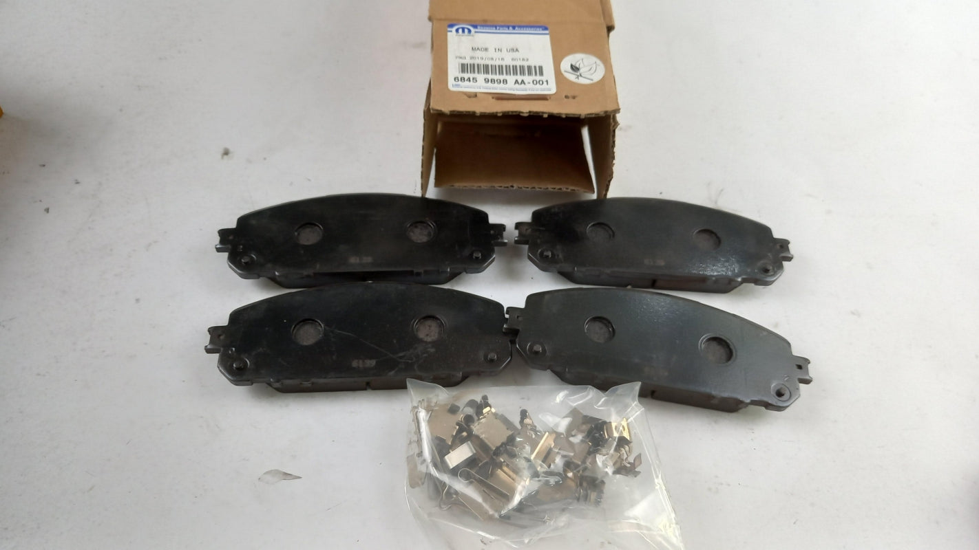 Original JEEP Cherokee V KL Bremsbeläge K68459898AA