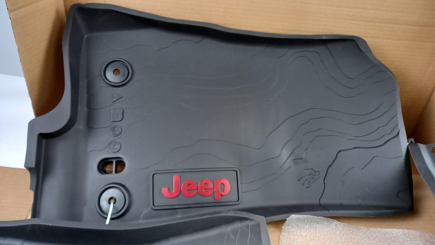 Original OE FIAT Fußmattensatz 82216629AA