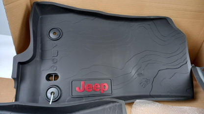 Original OE FIAT Fußmattensatz 82216629AA