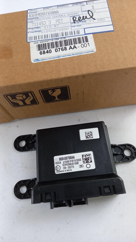 Original JEEP Cherokee 2018-2020 Wrangler 2018-2020 Gateway Module 68400768AA