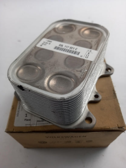 Original AUDI A4 8K Q3 VW Caddy III 2K Golf VI 5K Ölkühler 1.6/2.0TDI 03L117021C