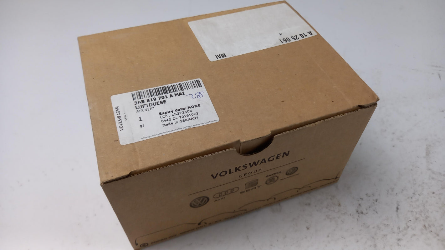 Original VOLKSWAGEN Passat CC Luftdüse 3AB819701AMAI