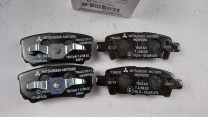Original MITSUBISHI Outlander Lancer Bremsbeläge MZ690350