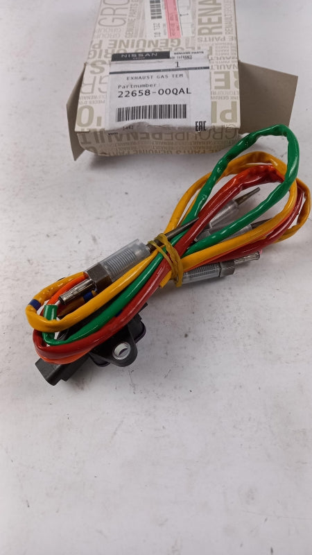 Original NISSAN Abgastemperaturgeber 2265800QAL
