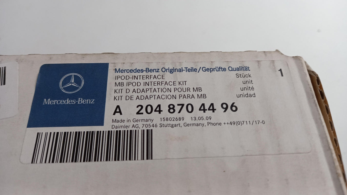 Original MERCEDES-BENZ C-klasse E-klasse AUX-Anschlußkabel A2048704496