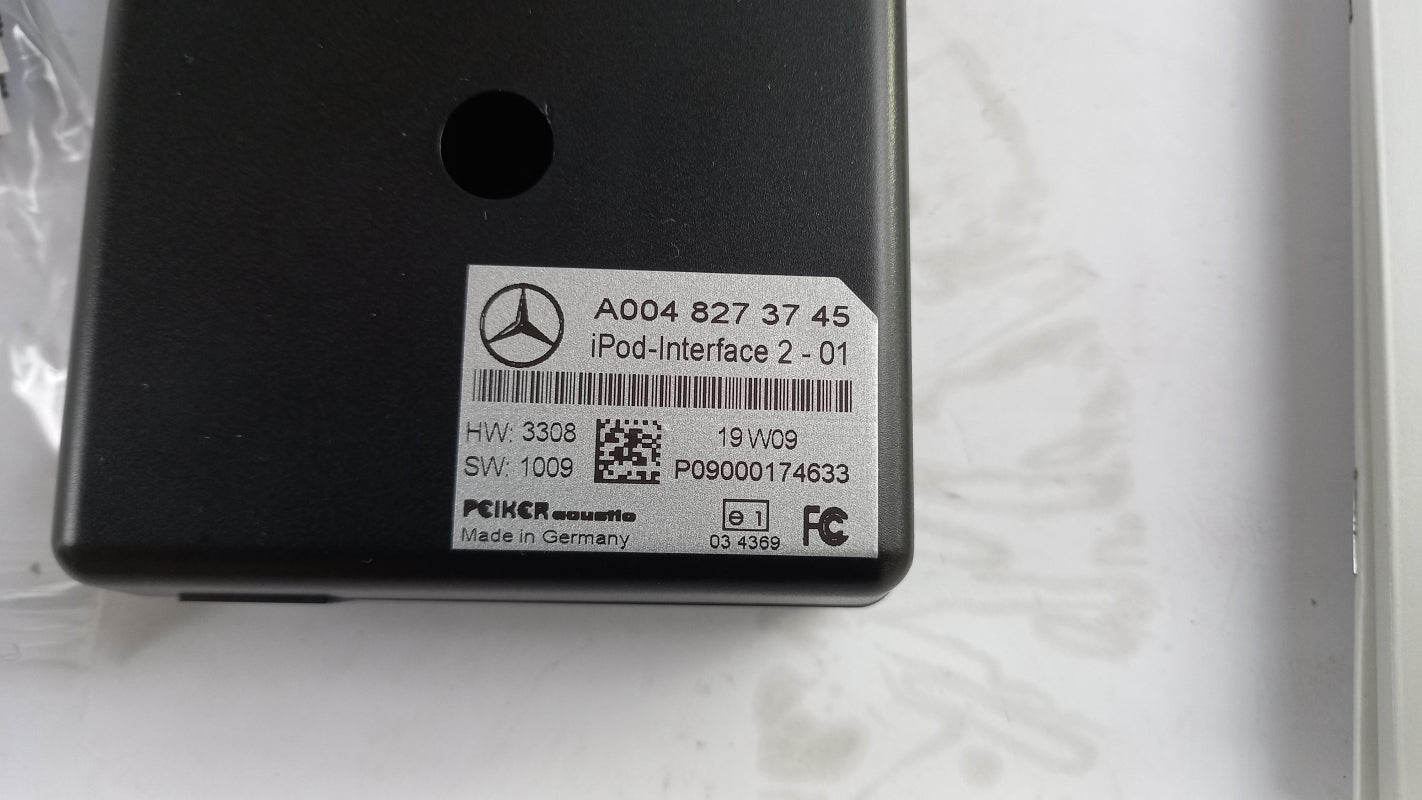 Original MERCEDES-BENZ C-klasse E-klasse AUX-Anschlußkabel A2048704496