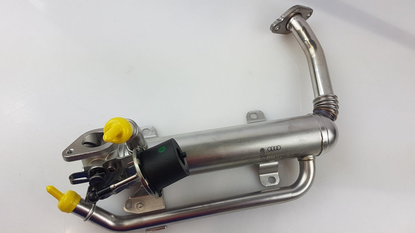 Original AUDI A3 SKODA Fabia Octavia VW Golf Passat AGR Kühler 03G131512AD