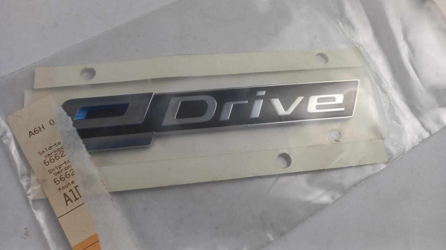 Original OE BMW Emblem Plakette 51147464126
