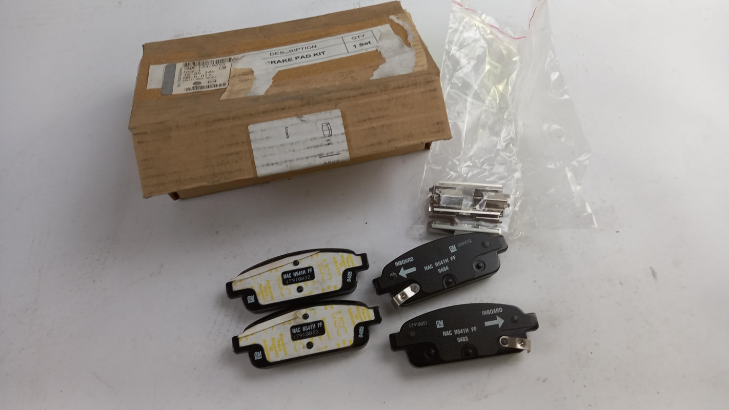 Original OPEL Ampera 2012-2015 Bremsbeläge Satz Hinten 13319293