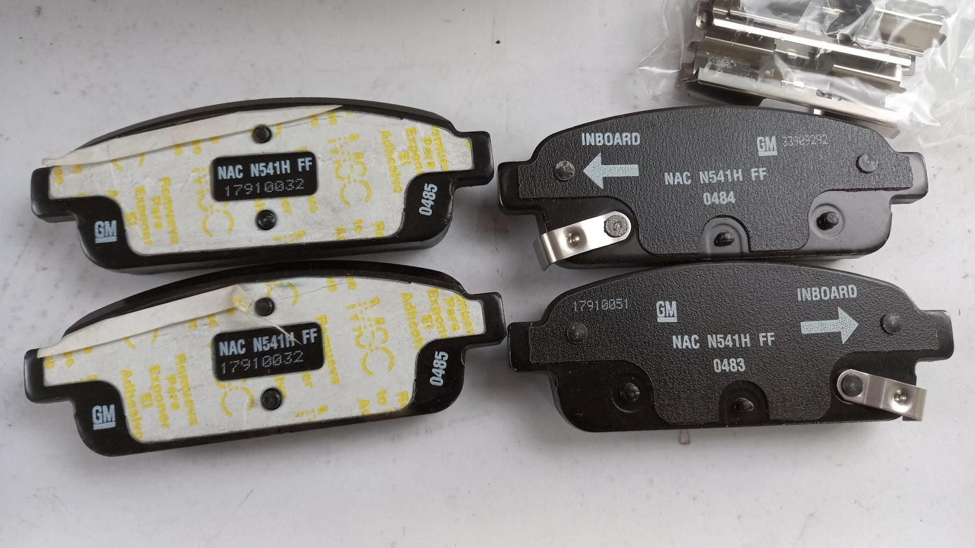 Original OPEL Ampera 2012-2015 Bremsbeläge Satz Hinten 13319293