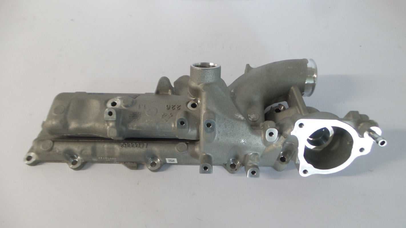 Original MERCEDES-BENZ W906 Sprinter OM642 Ansaugkrümmer A6420901437