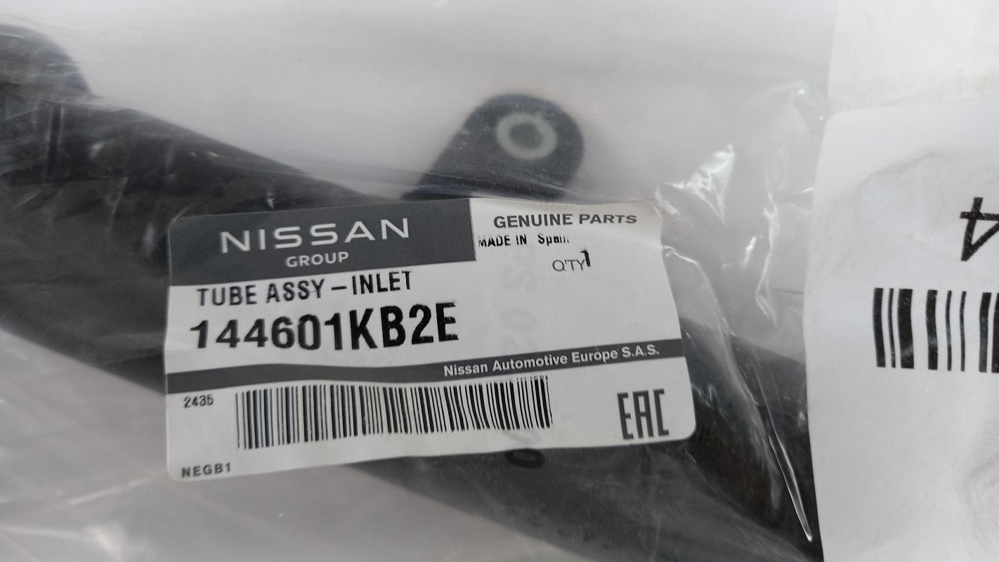 Original OE NISSAN Ladeluftschlauch 144601KB2E