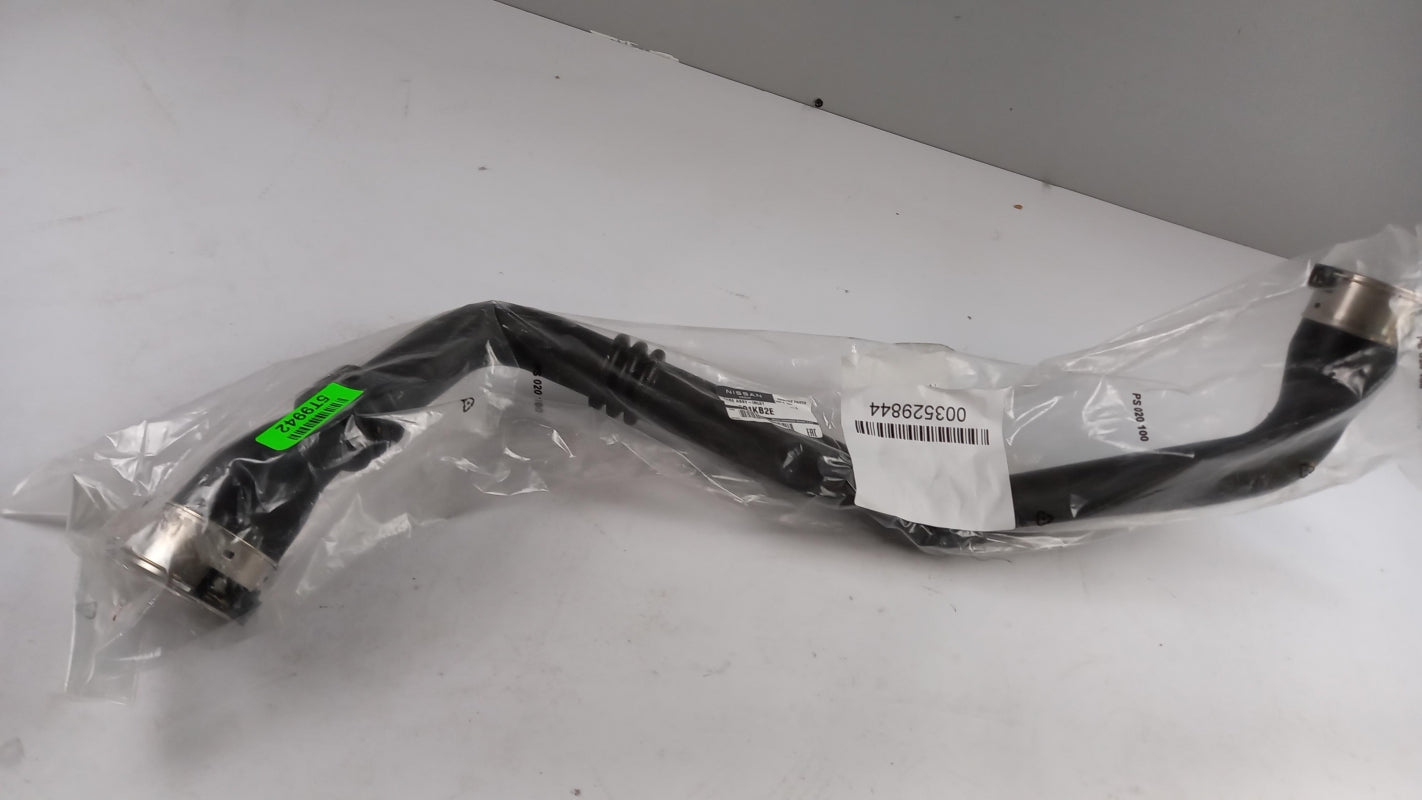 Original OE NISSAN Ladeluftschlauch 144601KB2E