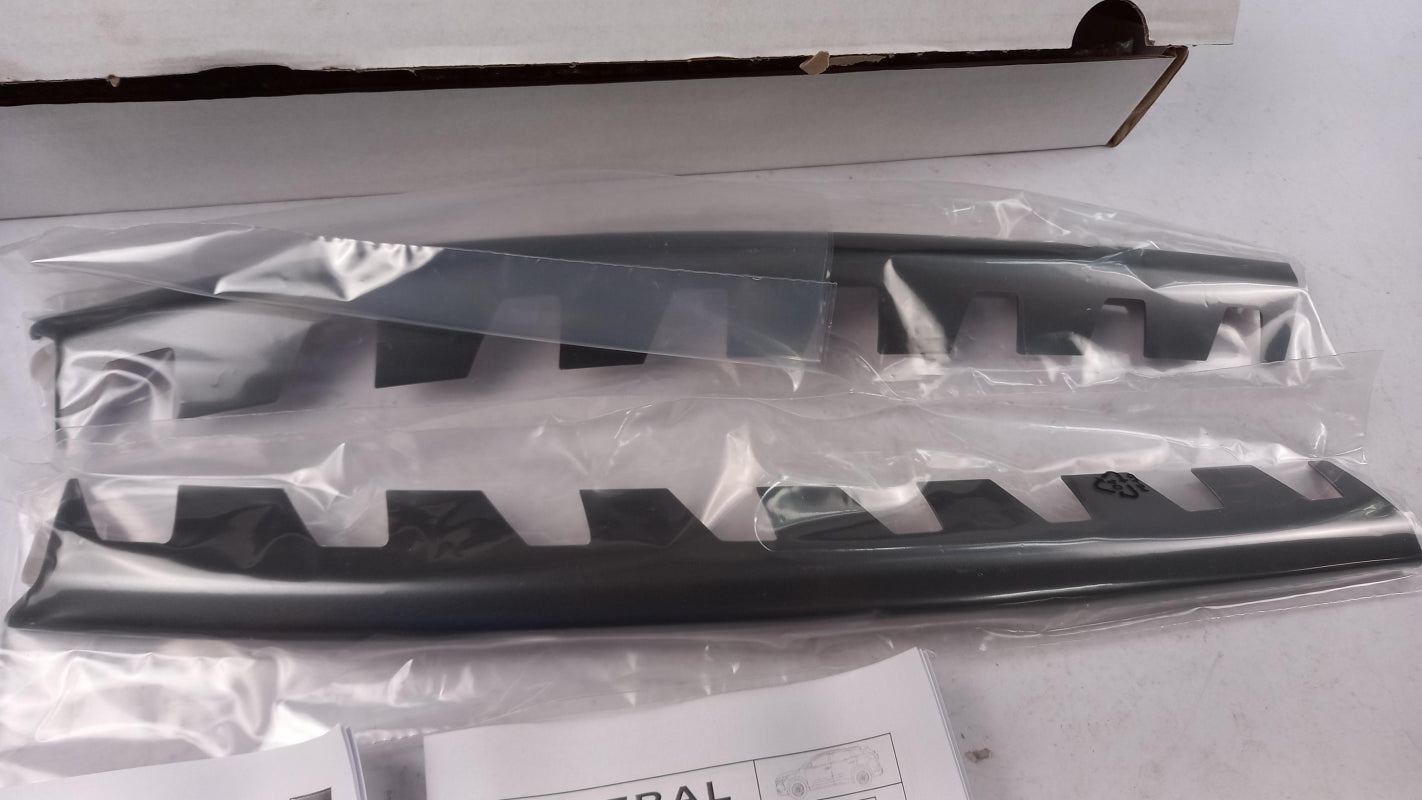 Original OE RENAULT Kühlergittereinsatz 623999911R