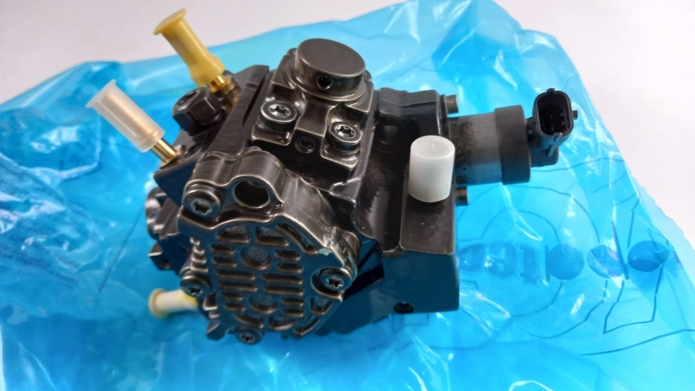 Original OPEL Movano-B Vivaro-A Einspritzpumpe 93168205