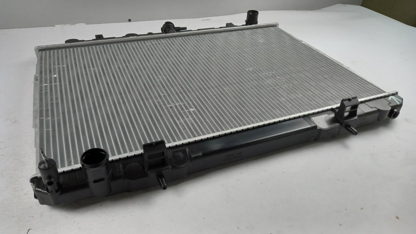 Original OE NISSAN Wasserkühler 214108H800
